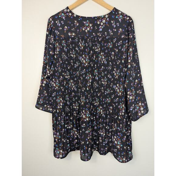 J. Jill Wearever Collection Floral Accordion Pleat Back Blouse - Picture 7 of 8